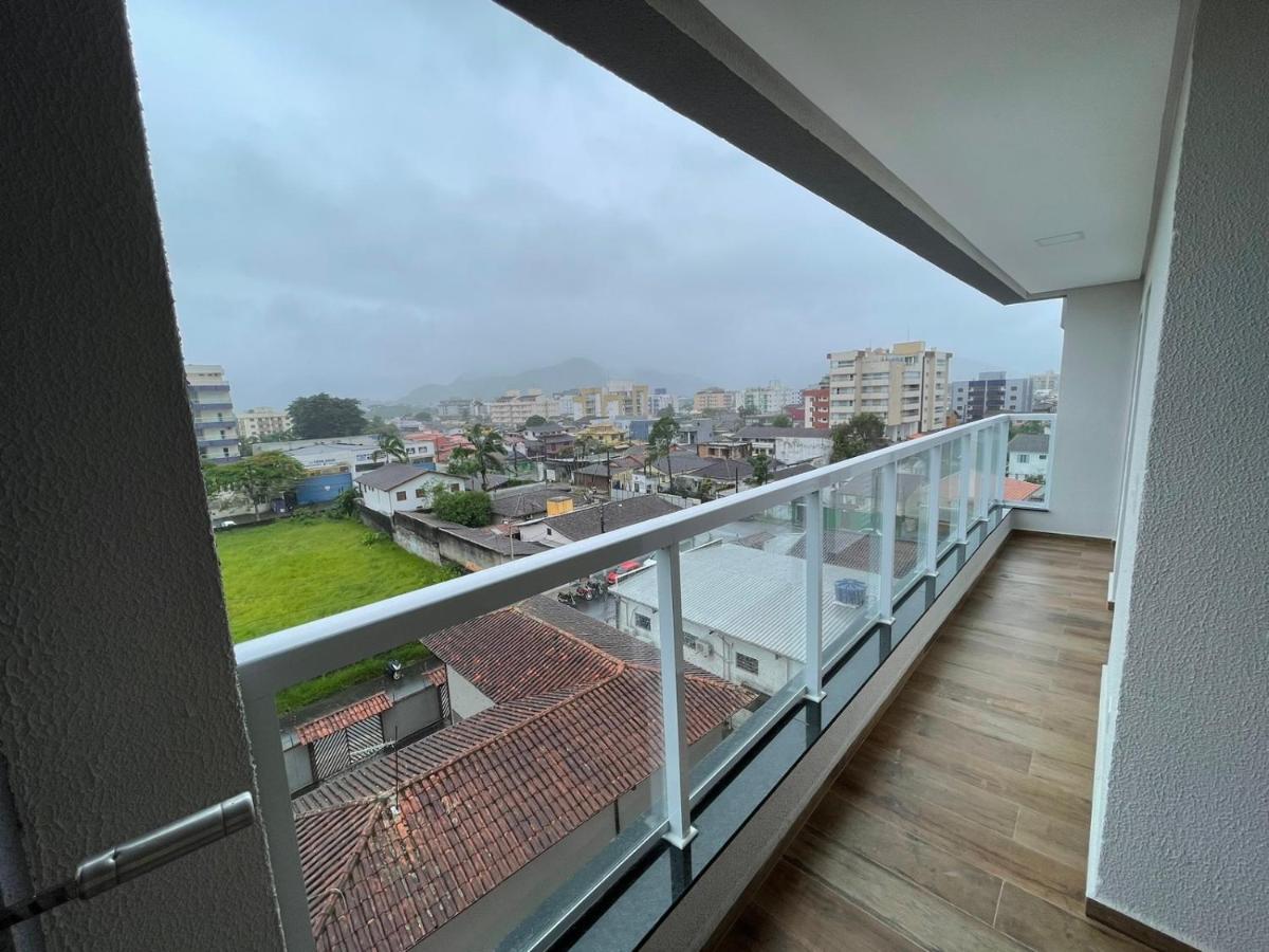 شقة أوباتوبا  في Apartamento Com Piscina No Centro المظهر الخارجي الصورة