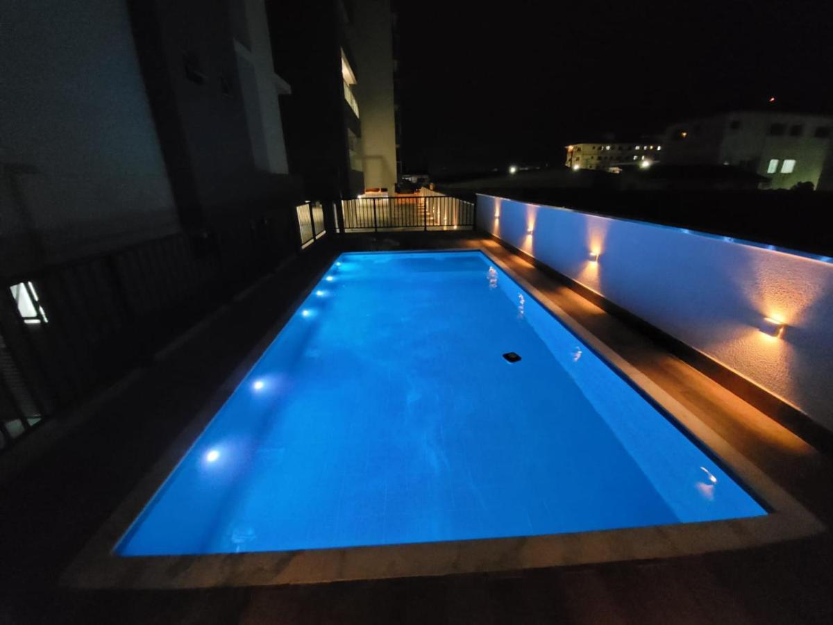 شقة أوباتوبا  في Apartamento Com Piscina No Centro المظهر الخارجي الصورة