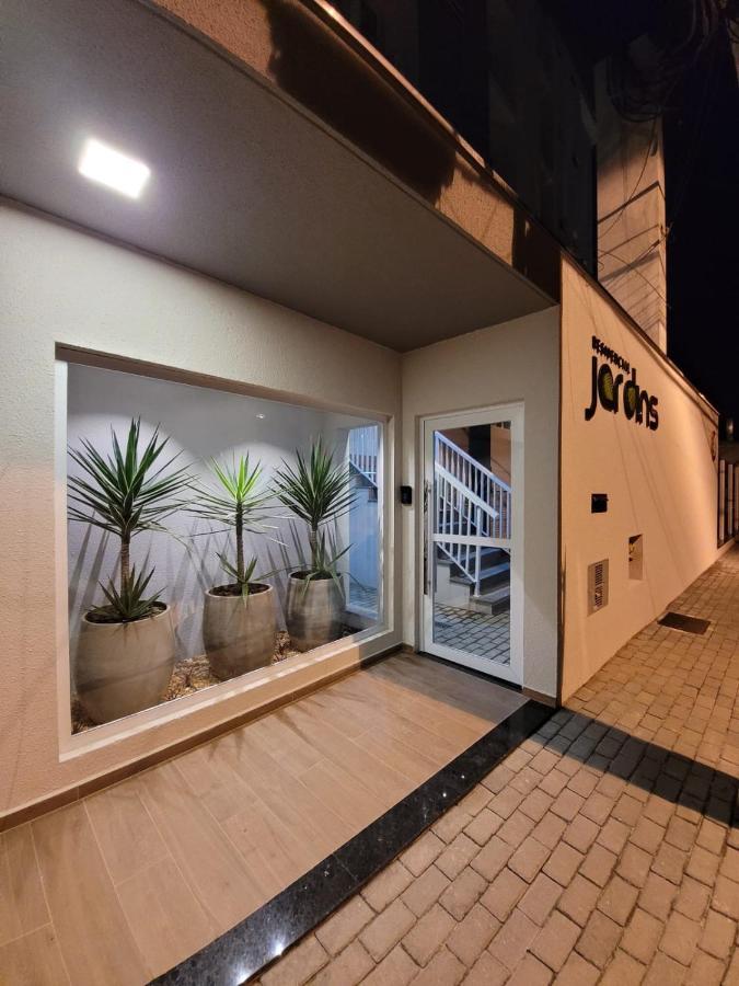 شقة أوباتوبا  في Apartamento Com Piscina No Centro المظهر الخارجي الصورة